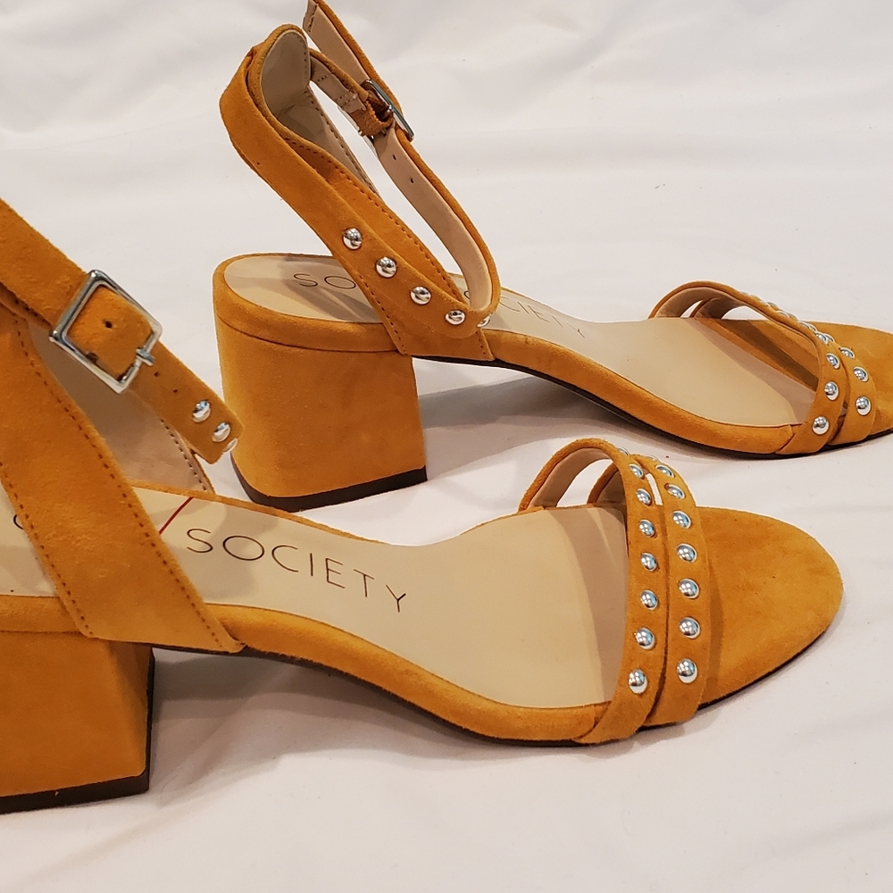 Gold suede silver studded heeled sandal, New without tags, Sole Society brand